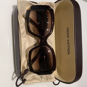 Authentic Louis Vuitton LV Hortensia sunglasses brown glitter gold